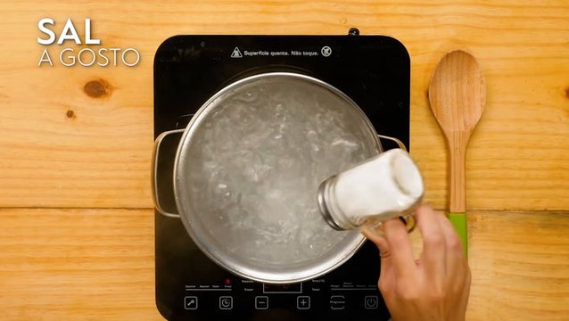 Torresmo de macarrão — Receitas TudoGostoso