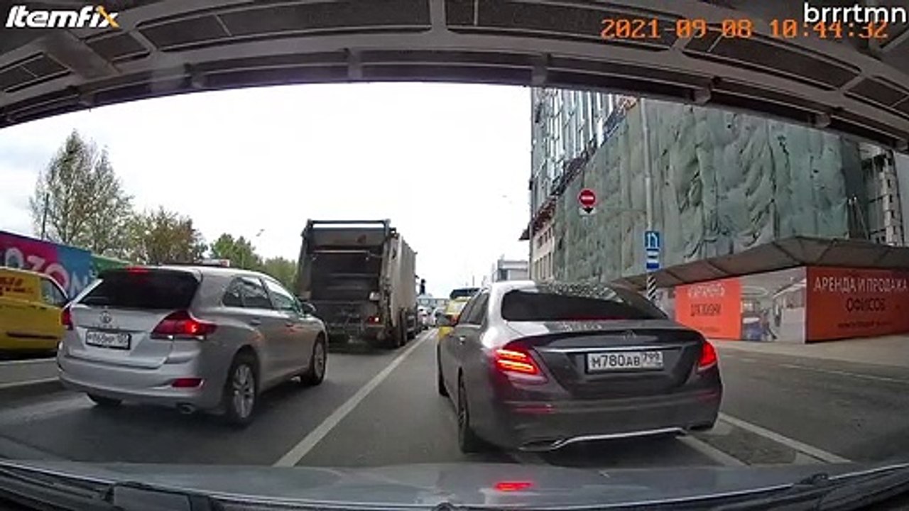 Comment éviter les bouchons... Risqué