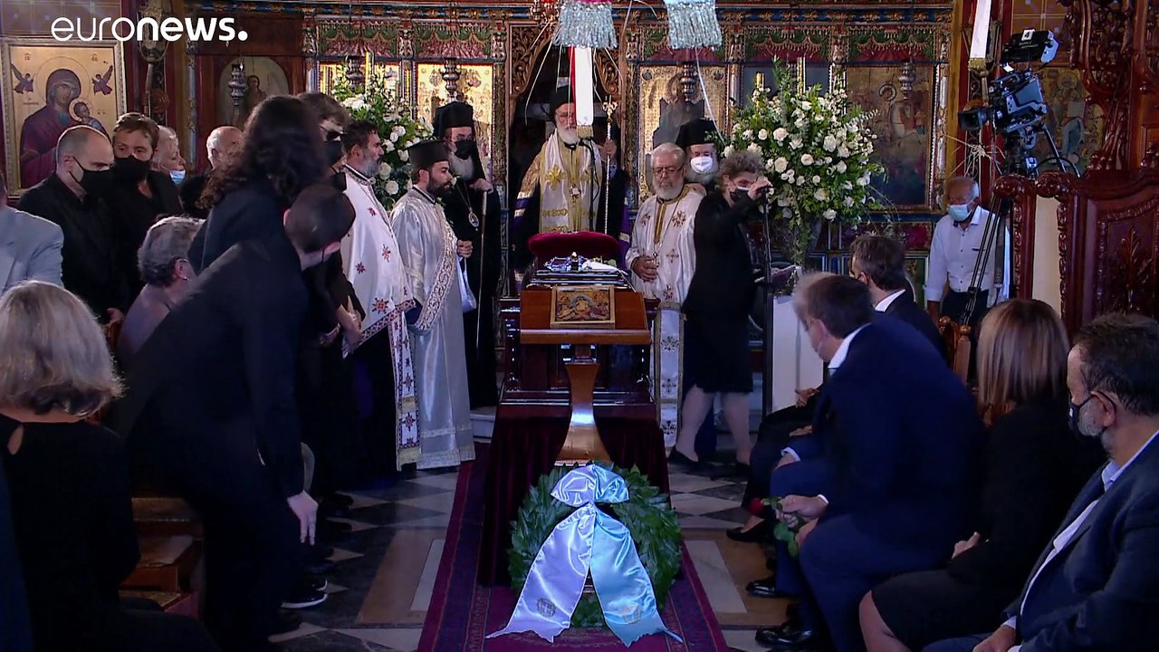 Στην κρητική γη αναπαύεται ο «αθάνατος» Μίκης Θεοδωράκης