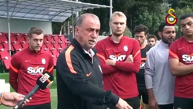 Marcao ile Kerem Aktürkoğlu takım arkadaşlarının önünde barıştı