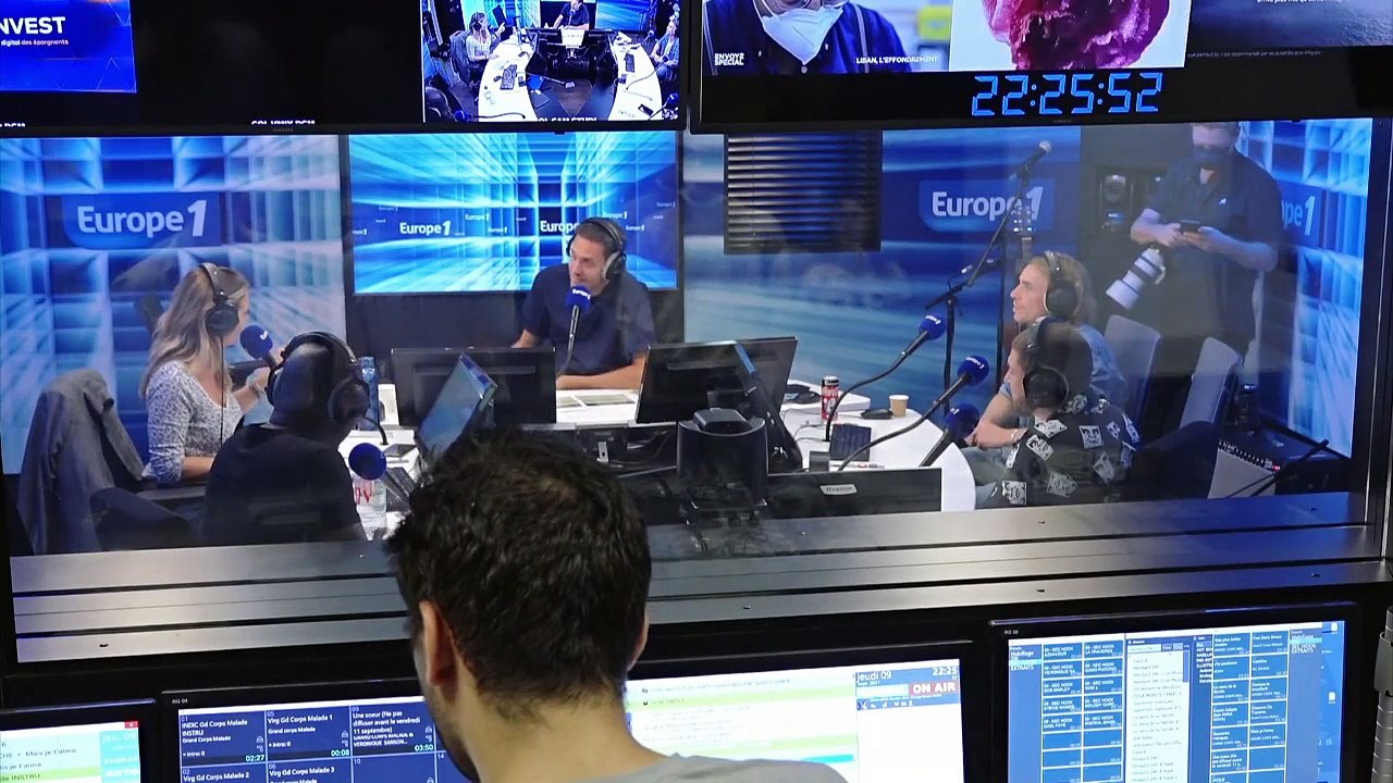 Grand Corps Malade évoque le succès de son titre avec Camille Lellouche