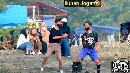 Download Video: viral Vidio, viral, viral shorts, viral videos, viral present, viral tiktok, viral short, viral status, viral_video, viral news, joget, joget tiktok, joget remix, joget viral, joget bocah, joget ramadhan, joget lucu, joget hits, joget tiktok viral