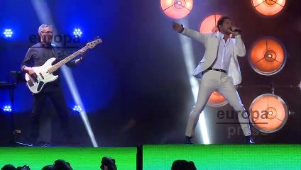 David Bisbal se entrega a su público en el Estadio de la Cartuja