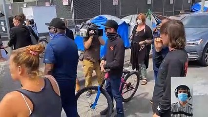 Larry Elder tours homeless encampment in Venice, but leaves due to angry crowd