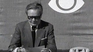 1975 | TV Avis i strandkanten & Bent Jensen oplæser TV-Avisen i udendørs studie med fødderne i vand | Køge Bugt | Bonanza @ Danmarks Radio