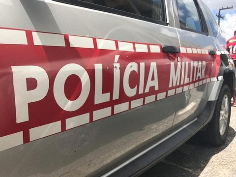 Polícia Militar recupera objetos furtados que estavam em casa abandonada, na cidade de Pombal