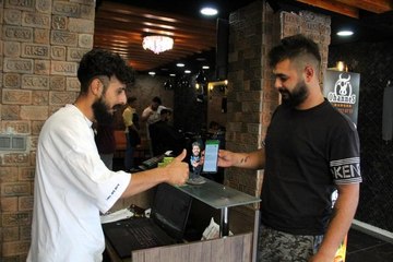 2 doz aşı olan öğrenciye, saç tıraşı ücretsiz