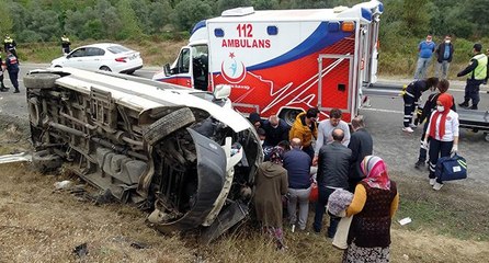 İşçi servisi TIR’la çarpıştı, yaralılar var