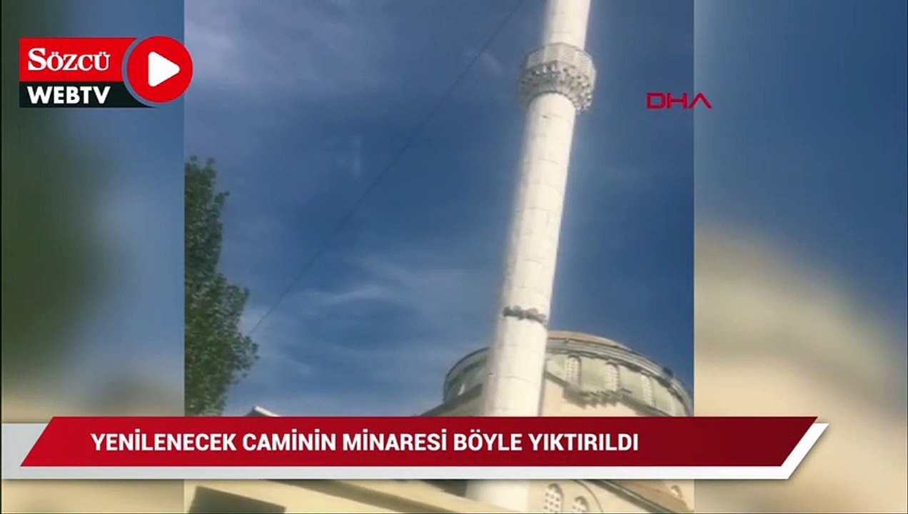 Küçükçekmece'de yenilenecek caminin minaresi böyle yıkıldı