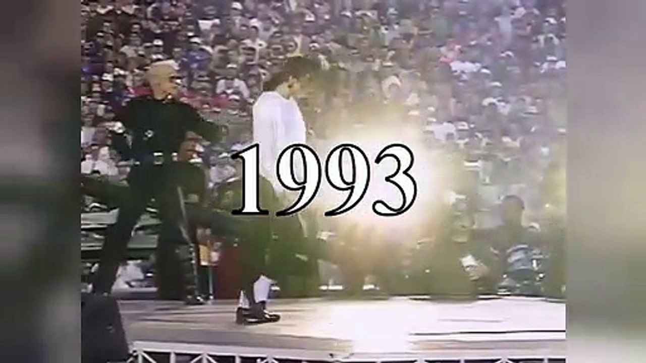 Michael_Jackson_MOONWALK_EVOLUTION_(1983_-_2009)