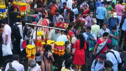 أسواق مكتظة في بومباي عشية انطلاق مهرجان غانيش رغم التحذيرات من كوفيد-19