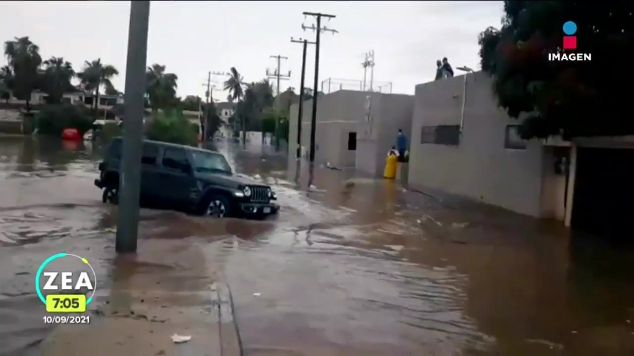 Huracán "Olaf" mantiene a Baja California Sur en alerta roja