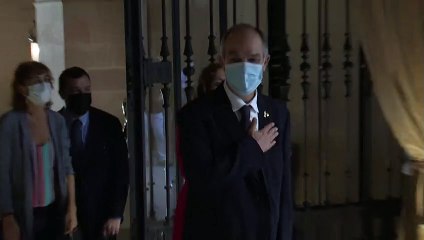 Ovació emocionada dels treballadors de Presidència a Jordi Turull en la recepció a Palau