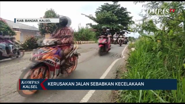 Lubang di Jalan Kertak Baru Bahayakan Pengendara, Warga Minta Segera Diperbaiki