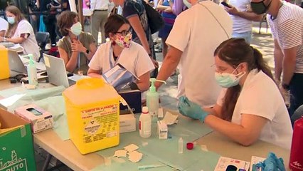 Barcelona intensificará la vacunación en los barrios con menor cobertura