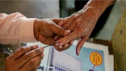 Vote politics in  Uttar Pradesh! Watch Halla Bol