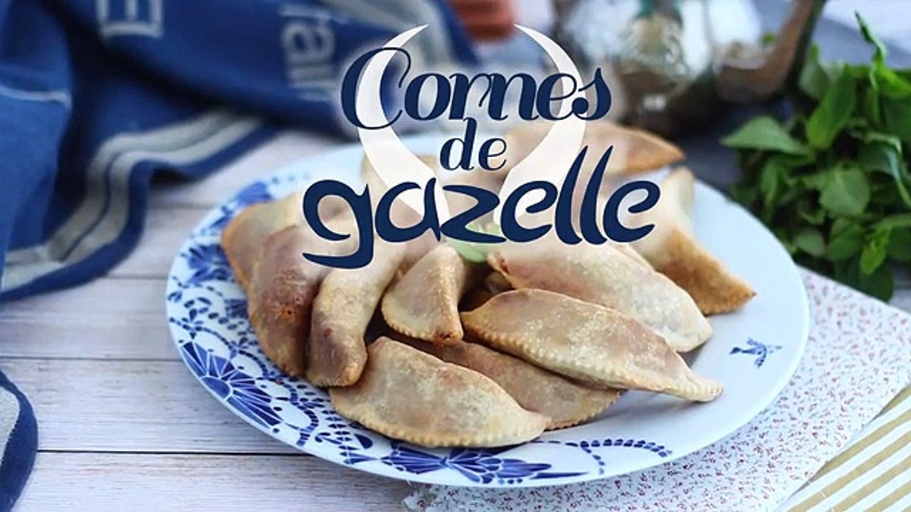 Cornes de gazelle, la recette expliquée pas à pas
