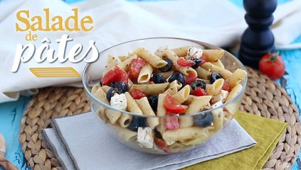 Salade de pâtes, tomate, feta et olives