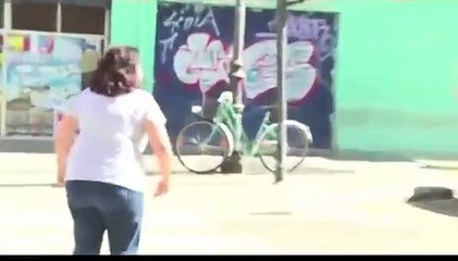 Vecina de Valencia  quejándose de inseguridad ¡y le roban la bici!