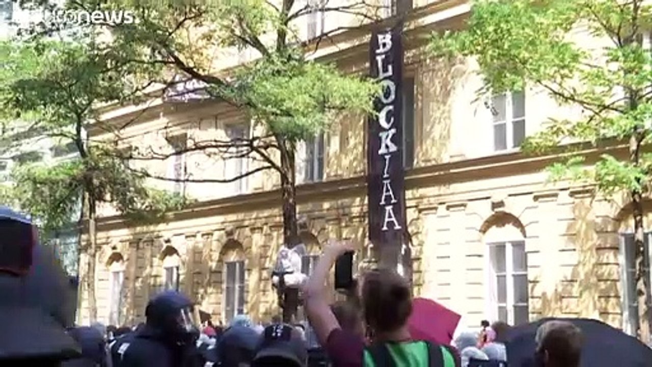 'Klimakiller-Party' - Proteste gegen Automesse IAA 2021 in München