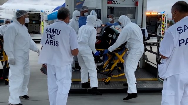«On évite les turbulences» : comment les malades du Covid sont transférés en avion depuis la Martinique