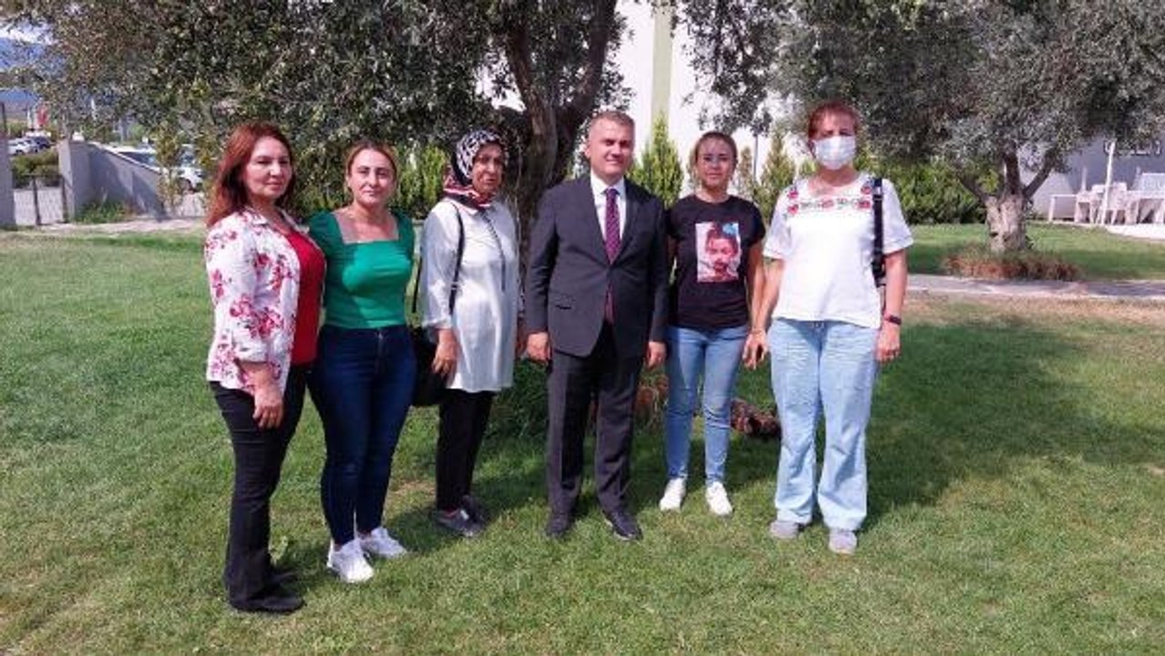 KURTULUŞ GÜNÜ KUTLAMASI SONRASI EDREMİT KAYMAKAMI MERKEZE ÇEKİLDİ