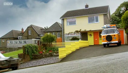 Young Dracula (Series 1) - Epsiode 1 - When You're A Stranger - BBC