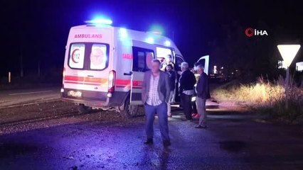 D-100 karayolunda cip ile otomobil çarpıştı: 6 yaralı