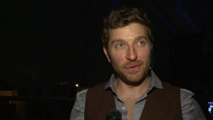 Watch Brett Eldredge Encounter a Hungry Bear in Asheville