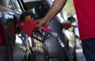 ‘40% do preço que pagamos da gasolina é de imposto’, afirma especialista em mercado financeiro