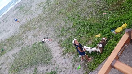 ..happy sila kc nakagala nnman..