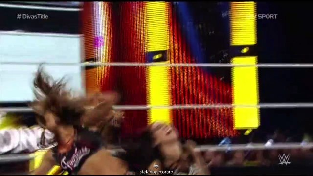 WWE NIGHT OF CHAMPIONS 2014 - TRIPLE THREAT MATCH - NIKKI BELLA VS PAIGE VS AJ LEE - DIVAS CHAMPIONS - ITA - HD