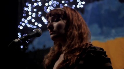 كلمات أغنية Let Her Go مترجمة