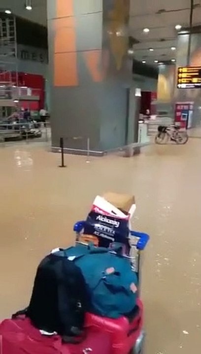 Indira Gandhi international airport dehli water...