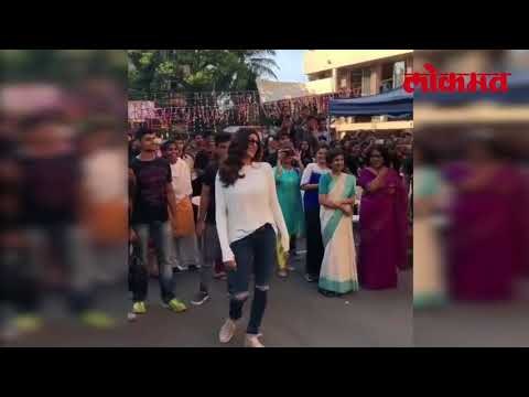 Sushmita Sen नाचल्या या अंदाजात पाहून व्हाल थक्क | Latest Bollywood Update | Lokmat News