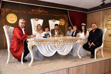 5 dakika arayla evlenen kuzenler birbirlerine nikah şahidi oldu