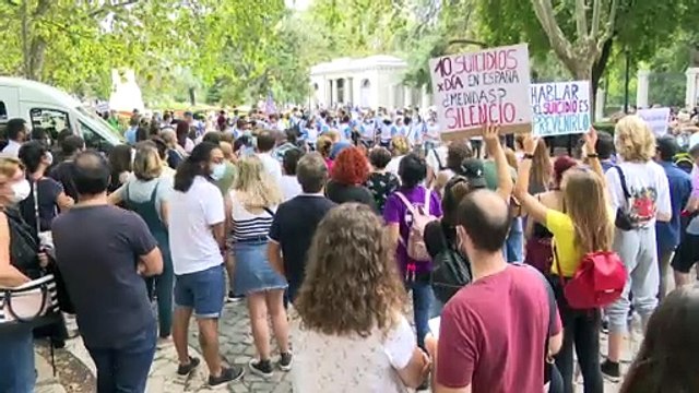 Representantes políticos y sociales piden un plan de prevención de suicidios