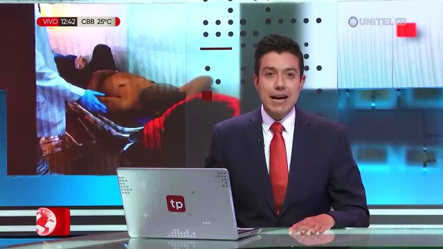 Un vehiculó con siete turistas de Bangladesh se embarrancó en la carretera a los Yungas