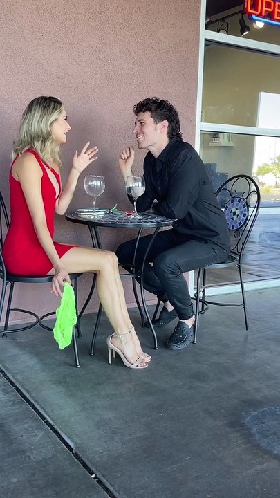 Si te ries pierdes !!Mira este video.....  If you laugh you lose !! Watch this video