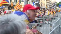Incidentes en la marcha de la Diada a su paso por la Jefatura Superior de Policía de Barcelona