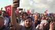 20.000 antivacunas se concentran sin mascarilla en Estambul para mostrar su escepticismo ante la pandemia
