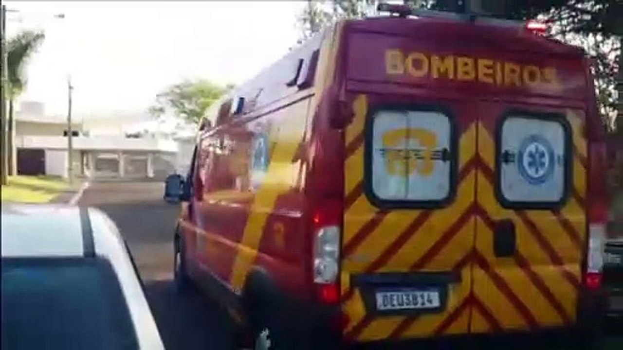 Homem sofre lesão no tornozelo durante jogo de futebol em condomínio na Região do Lago