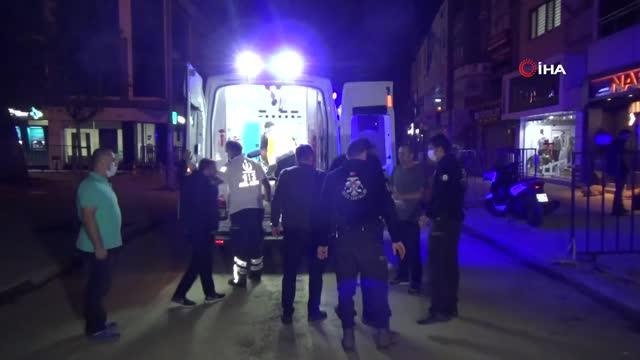 Dengesini kaybedince oturduğu korkuluklardan mermer zemine düştü