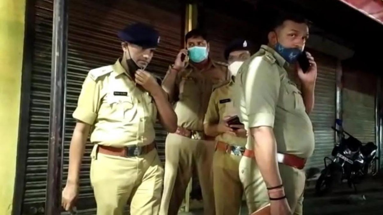 History Sheeter Annu Anwar shot dead in Lucknow...