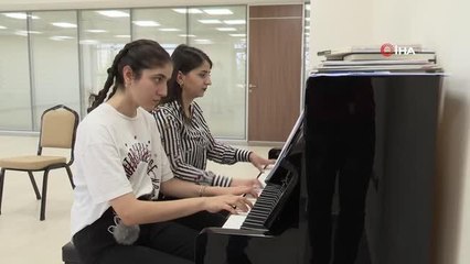 Bu konservatuvarda başarılı öğrenciler yetiştiriliyor