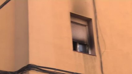 Télécharger la video: Fallece una mujer de 71 años en el incendio de una vivienda en Olesa de Montserrat