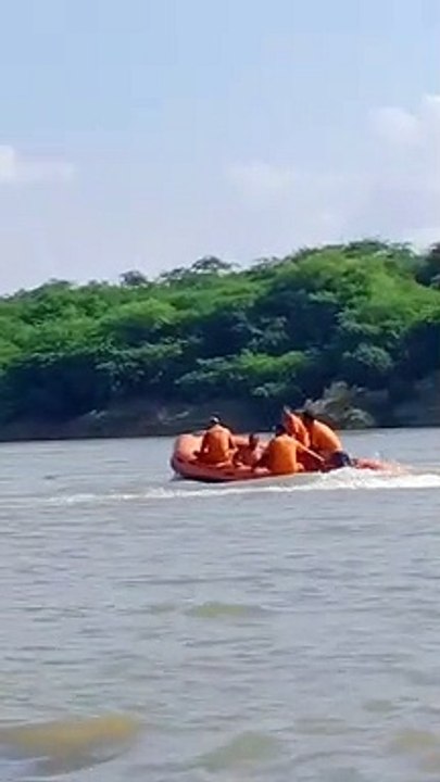 परवन नदी में नहाने गए दो बहनों समेत तीन बच्चे डूबे