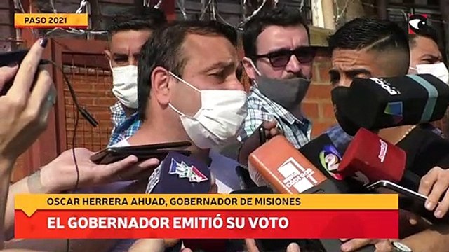 El gobernador emitió su voto