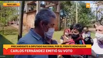 Carlos Fernández emitió su voto