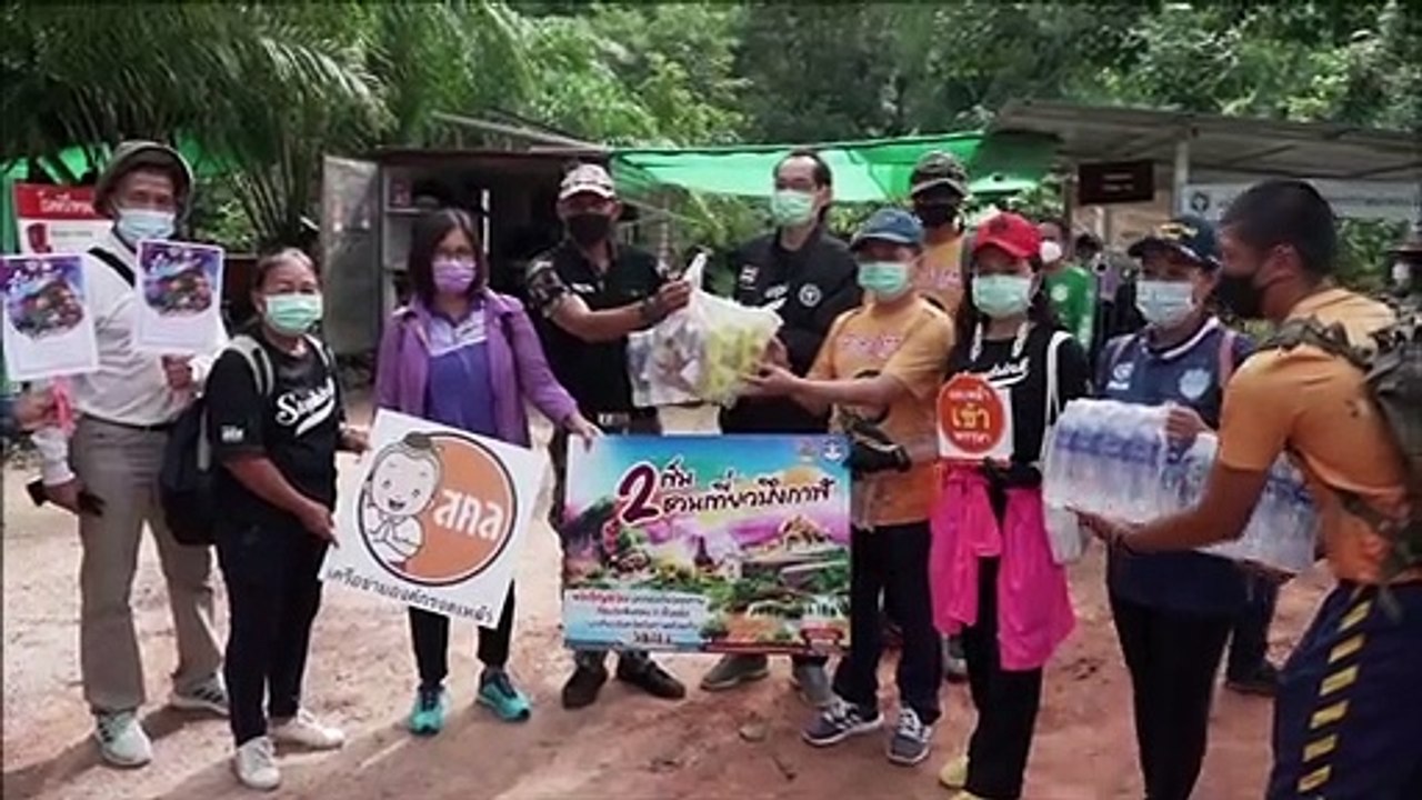 บึงกาฬ รอง ผวจ.พานทท.ที่ฉีดวัคซีนเข็ม 2 แล้วขึ้นชมถ้ำนาคาหลังโควิดแนวโน้มดีขึ้น